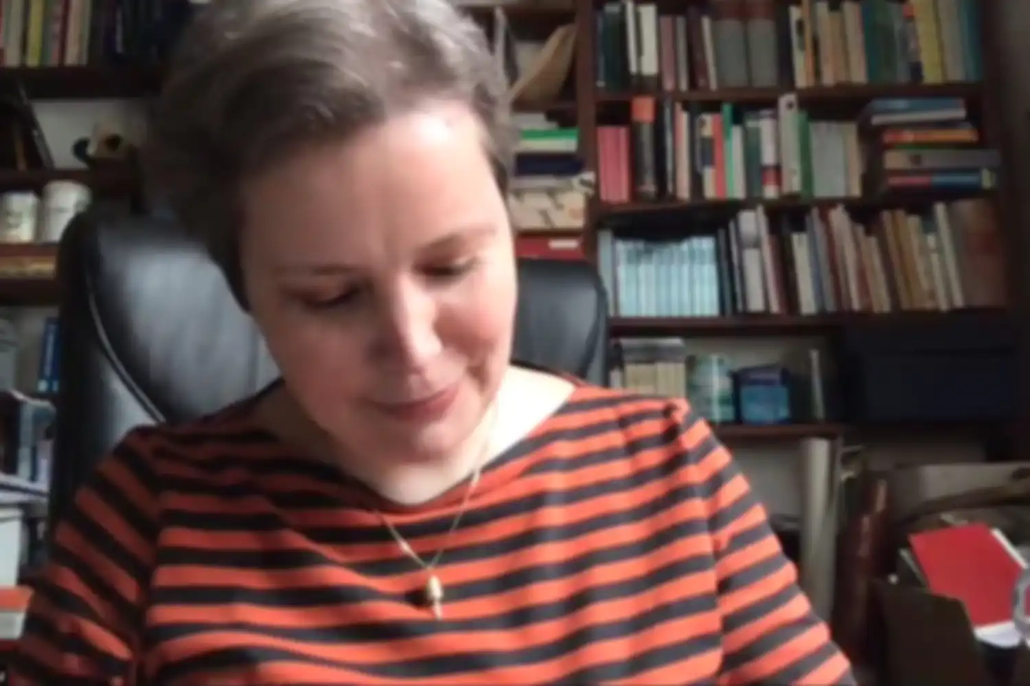 Bild von Barbara Diehl in ihrem Zuhause