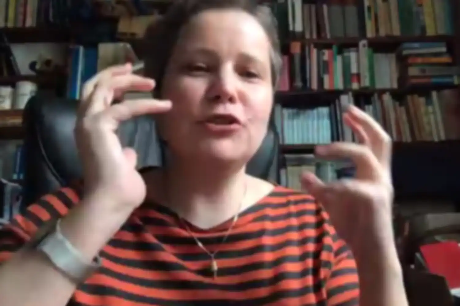 Bild von Barbara Diehl in ihrem Zuhause