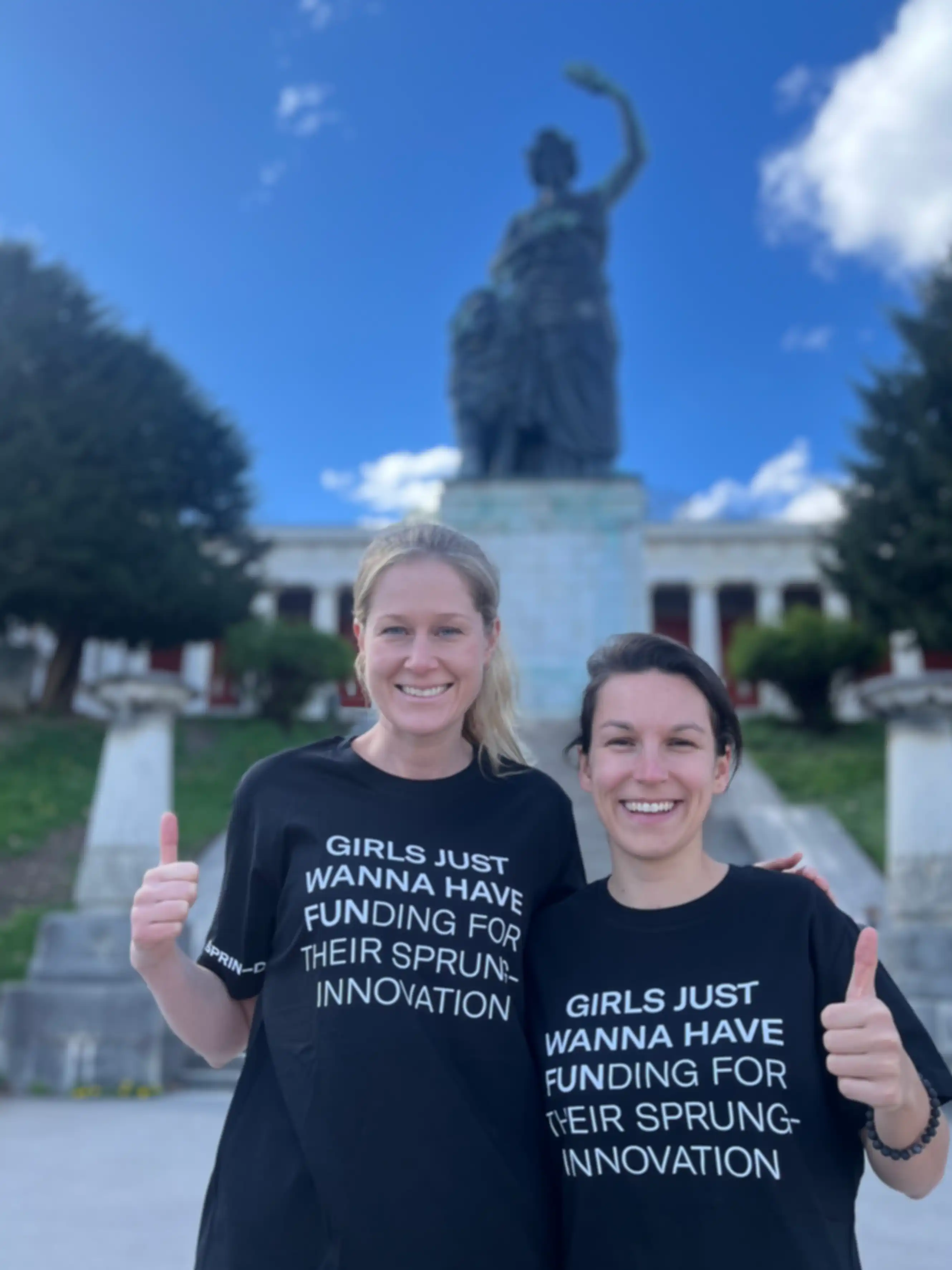 Portrait von Heike Freund, Chief Operating Officer und Dr. Jana Jung, Manager Operations, MARVEL FUSION GmbH