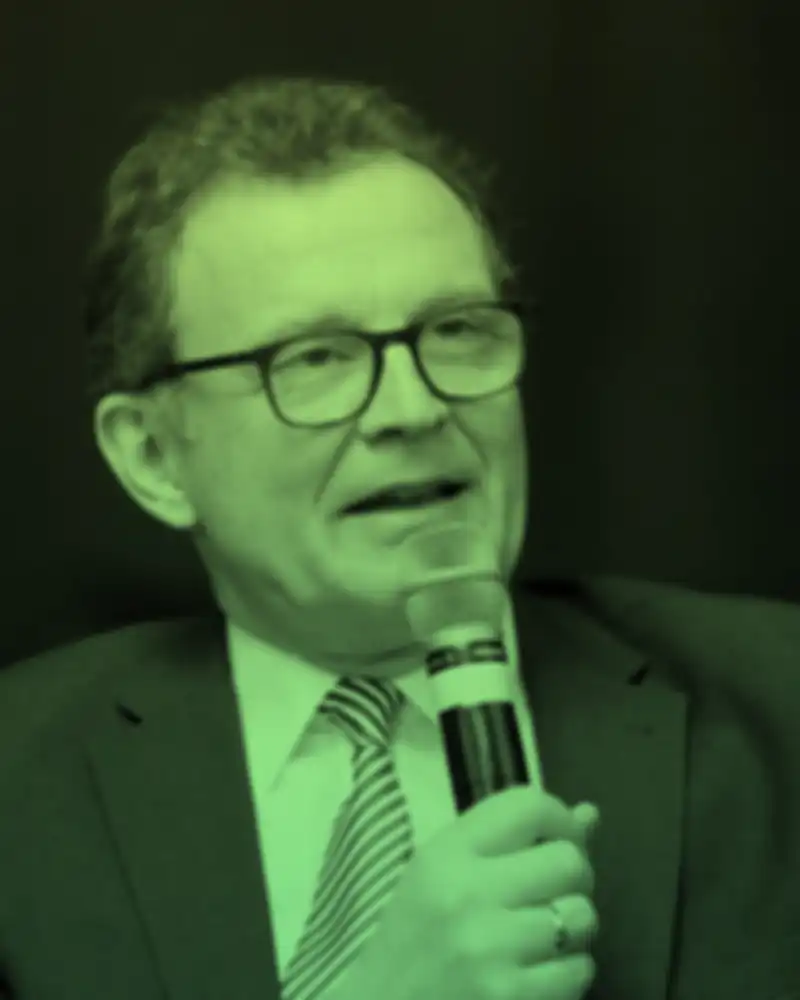 Manfred Schubert-Zsilavecz