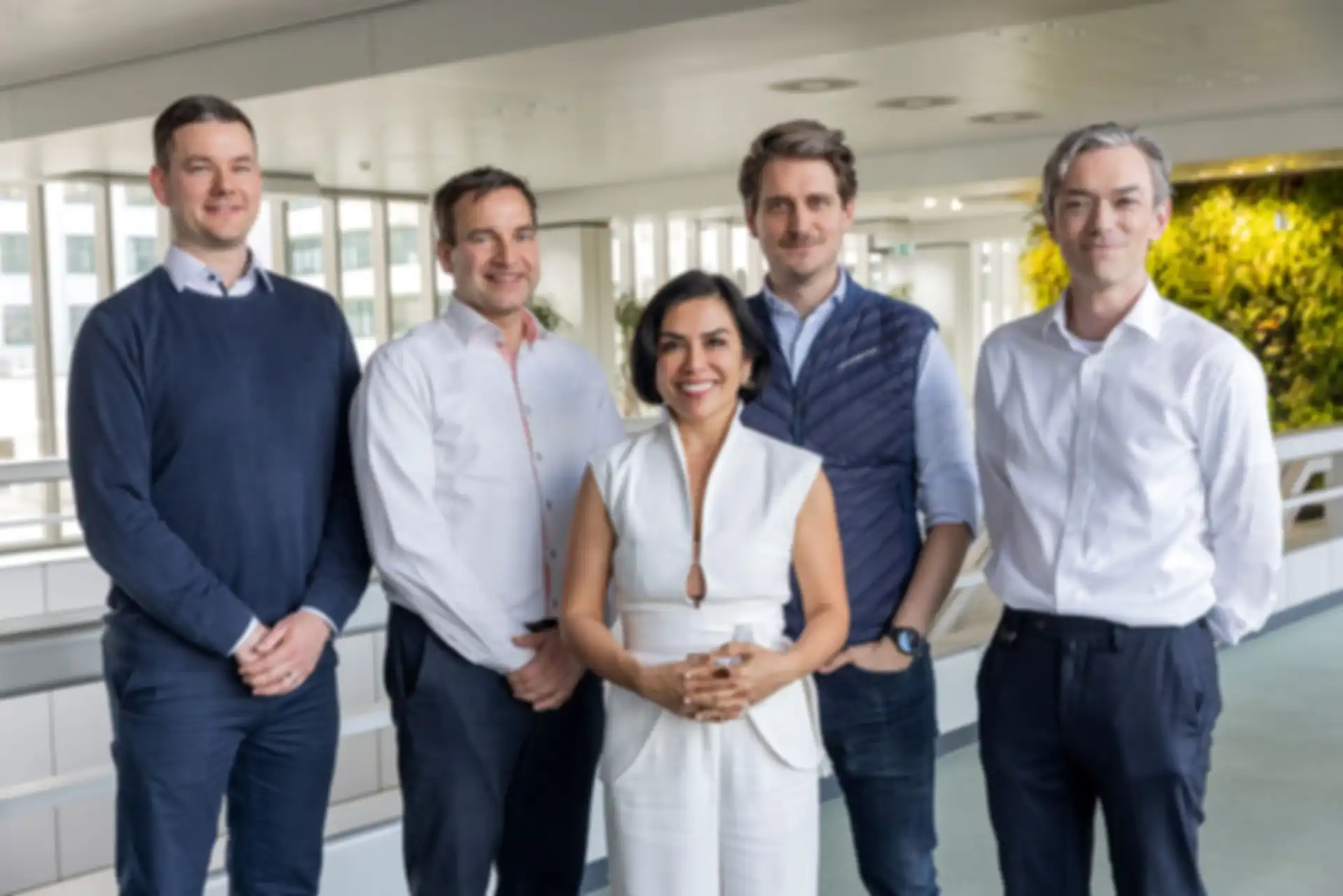 Führungsteam von Cellbricks Therapeutics: Dr. Tobias Lam, Michael Kring, Dr. Kathy Kordy, Alexander Leutner und Dr. Simon MacKenzie (v. l. n. r.)